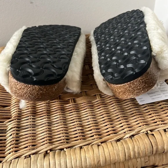 Free People x Birkenstock Arizona Big Buckle Teddy Sandals Size 10 NIB - Picture 11 of 16